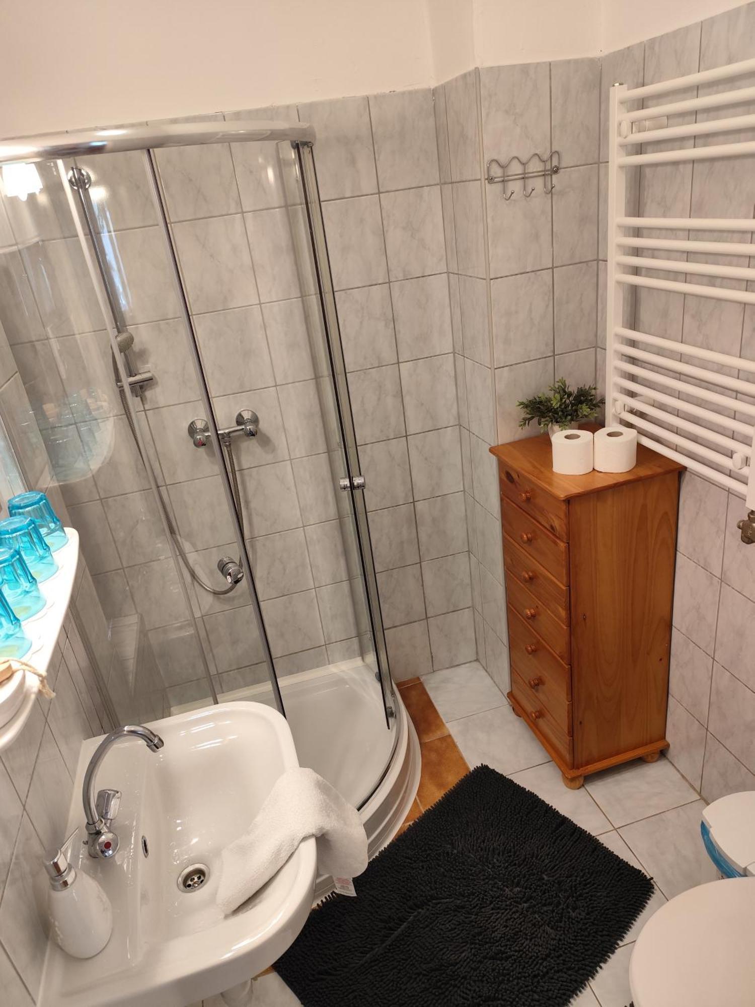 Bazilika Vendeghaz Hotel Егер Екстериор снимка